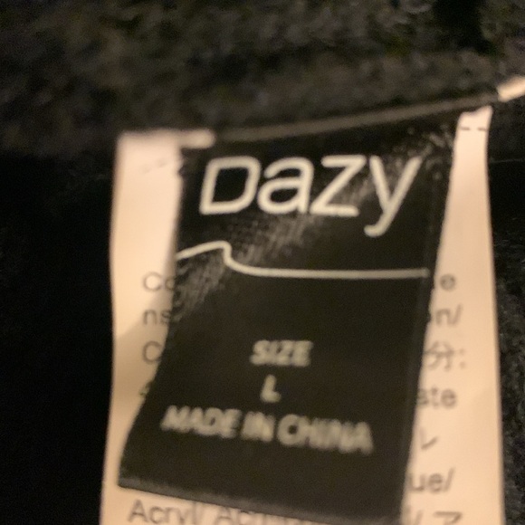 Dazy Turtle Neck Cropped Sweater Size L - Picture 5 of 7